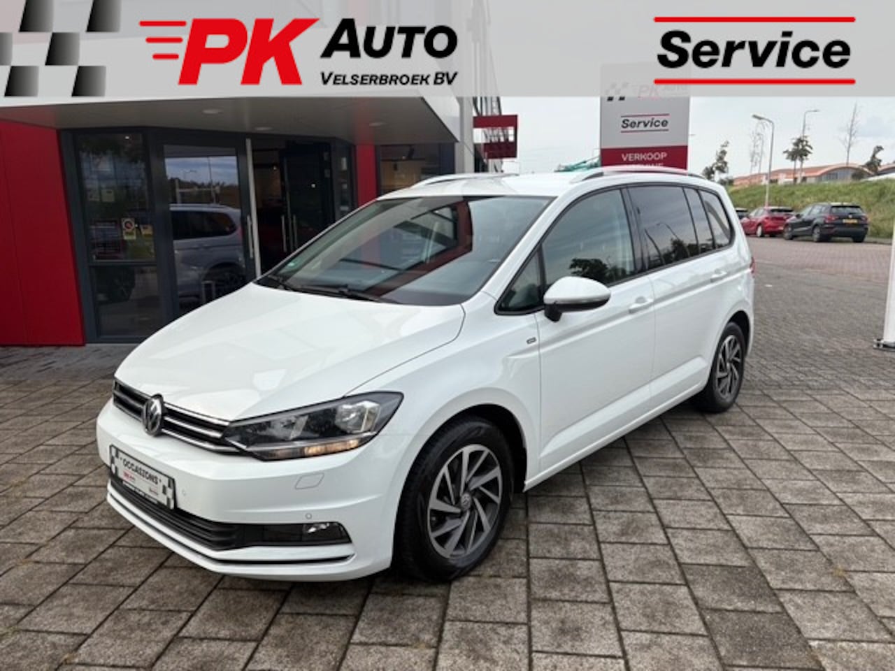 Volkswagen Touran - 1.5 TSI Comfortline Business 7p | Navi | Cruise | Trekhaak | 98.370 km Dealeronderhouden - AutoWereld.nl