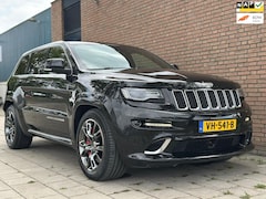 Jeep Grand Cherokee - 6.4 V8 SRT8 Pano 500PK Grijs Kenteken Trekhaak
