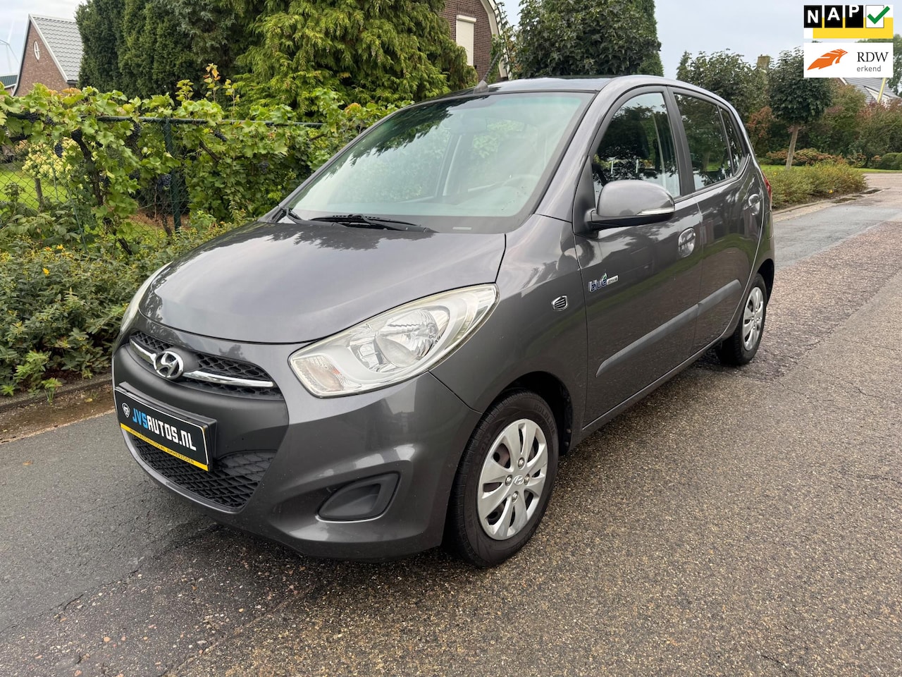 Hyundai i10 - 1.0 Black pack AIRCO / APK 7-2026 / ELEKTRISCHE RAMEN - AutoWereld.nl