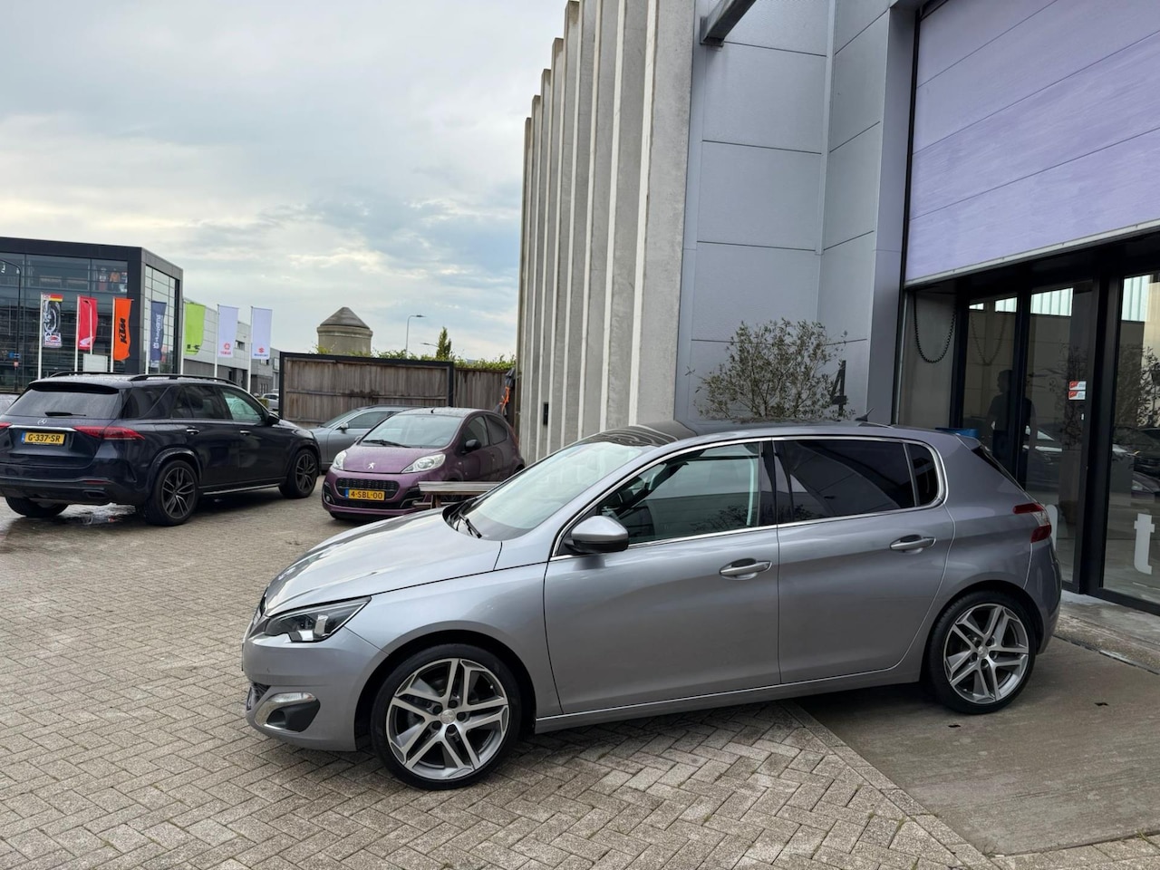 Peugeot 308 - 1.2 GT-Line PANO! NAVI! PDC! LED! INRUIL MOGELIJK! - AutoWereld.nl