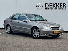 Mercedes-Benz C-klasse - 180 K. Elegance Automaat met All Season, Trekhaak, Goed onderhouden