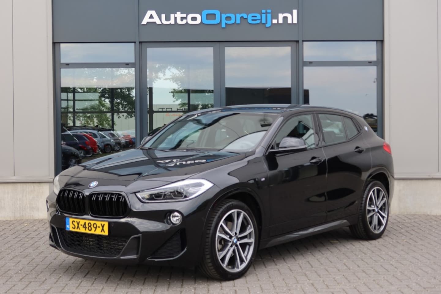 BMW X2 - X2 sDrive18i AUTOMAAT M-Sport High Executive, NAVI, HUD, Leder bekleding - AutoWereld.nl