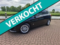 BMW 2-serie Active Tourer - 218i Essential Head up Clima Sportstoelen Cruise Pdc
