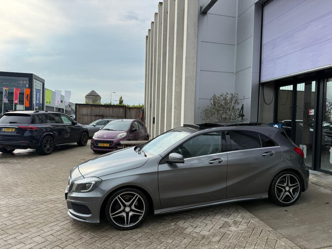 Mercedes-Benz A-klasse - 180 AMG Edition! AUTOMAAT! INRUIL MOGELIJK! - AutoWereld.nl