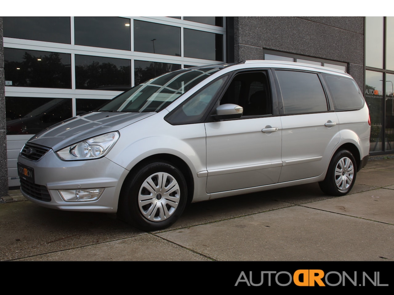 Ford Galaxy - 1.6 SCTi 161 Pk Trend Business 7 Persoons Navigatie / LM - AutoWereld.nl