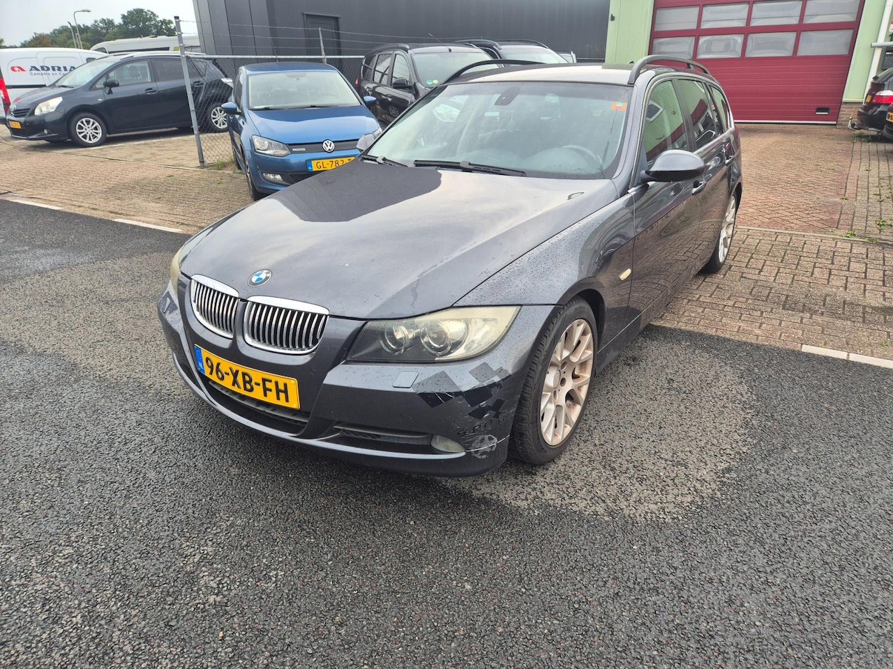 BMW 3-serie Touring - 325i 218pk 6bak High Executive Leer Navi - AutoWereld.nl