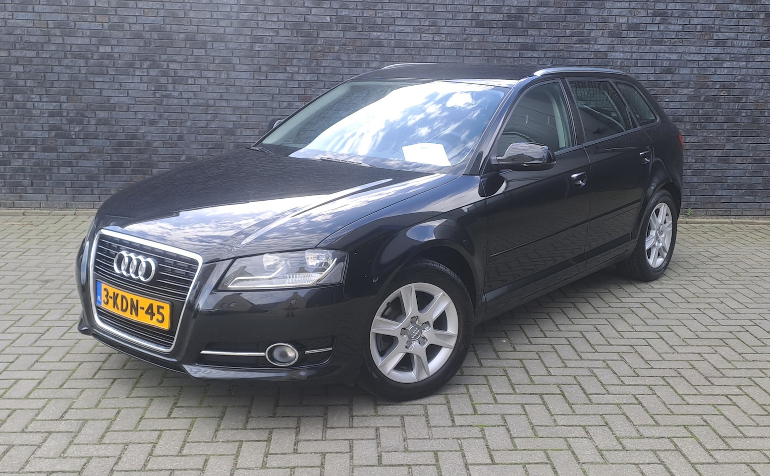 Audi A3 Sportback - 1.2 TFSI Ambition Advance - AutoWereld.nl