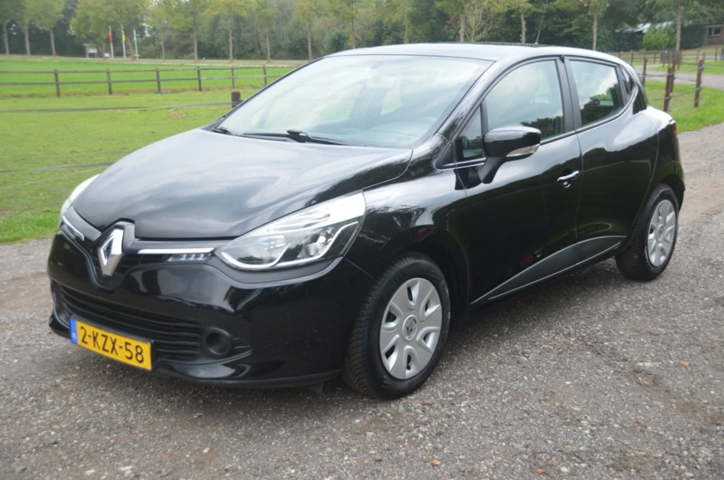 Renault Clio - 0.9 TCe Expression Airco Cruise - AutoWereld.nl