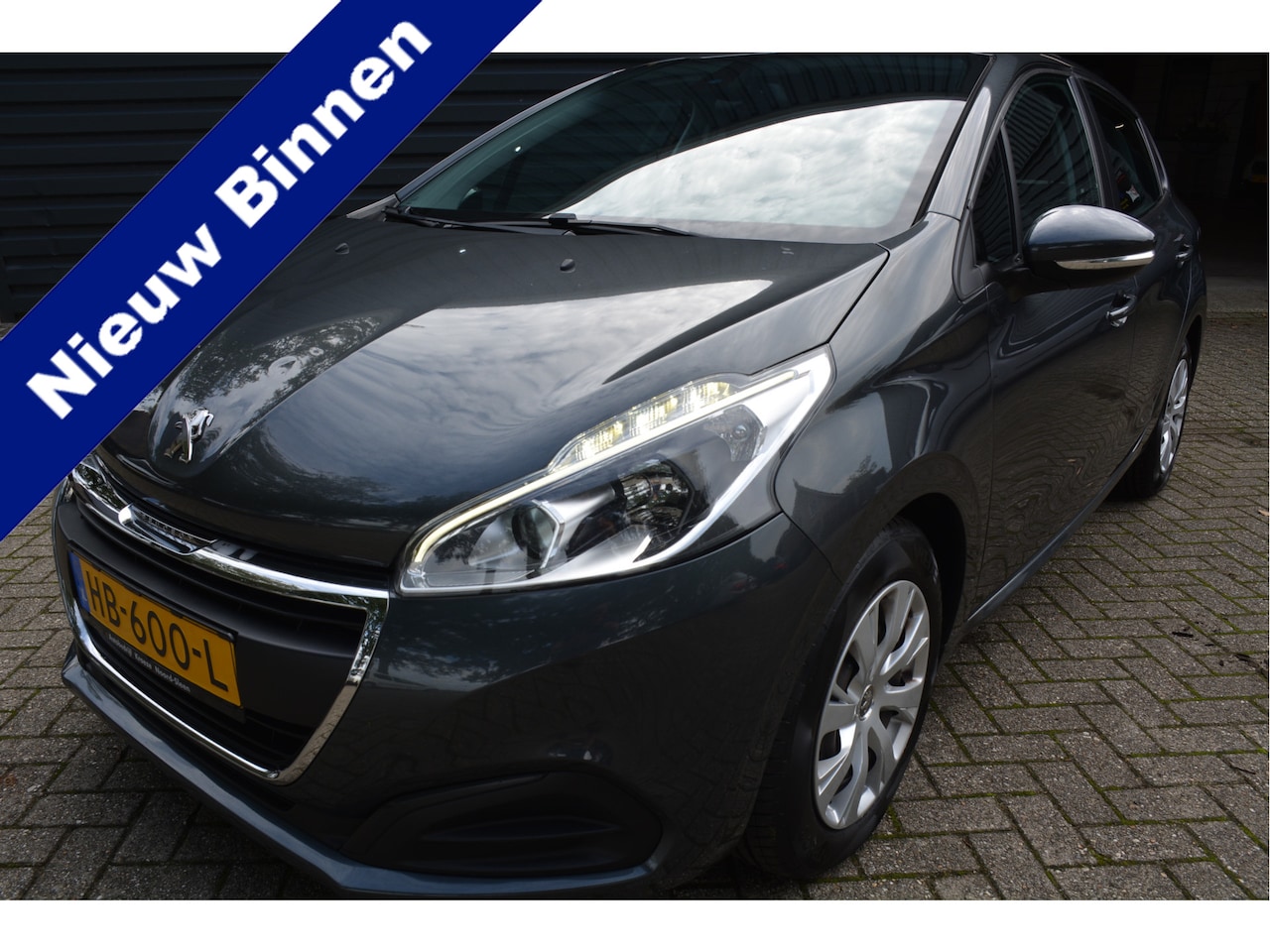 Peugeot 208 - 1.2 PureTech Active Navi Cruise Airco - AutoWereld.nl