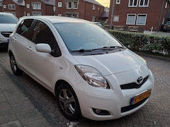 Toyota Yaris - 1.3 VVT-i Comfort