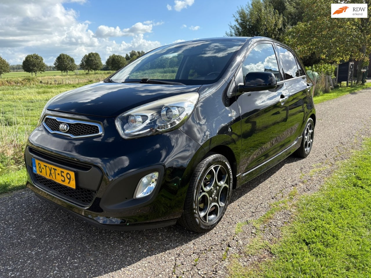 Kia Picanto - 1.0 CVVT World Cup Ed. 1.0 CVVT World Cup Ed. - AutoWereld.nl