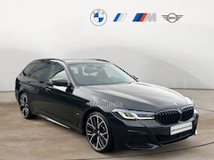 BMW 5-serie Touring - 530iA M-SPORT * LASER, LEDER, NAVI+, PANORAMA, 20-INCH LMV, DRIV.ASS+ * 1e eig - UNFALLFRE