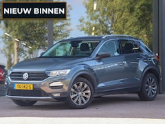 Volkswagen T-Roc - 1.0 TSI Style 115pk Trekhaak Navigatie Camera