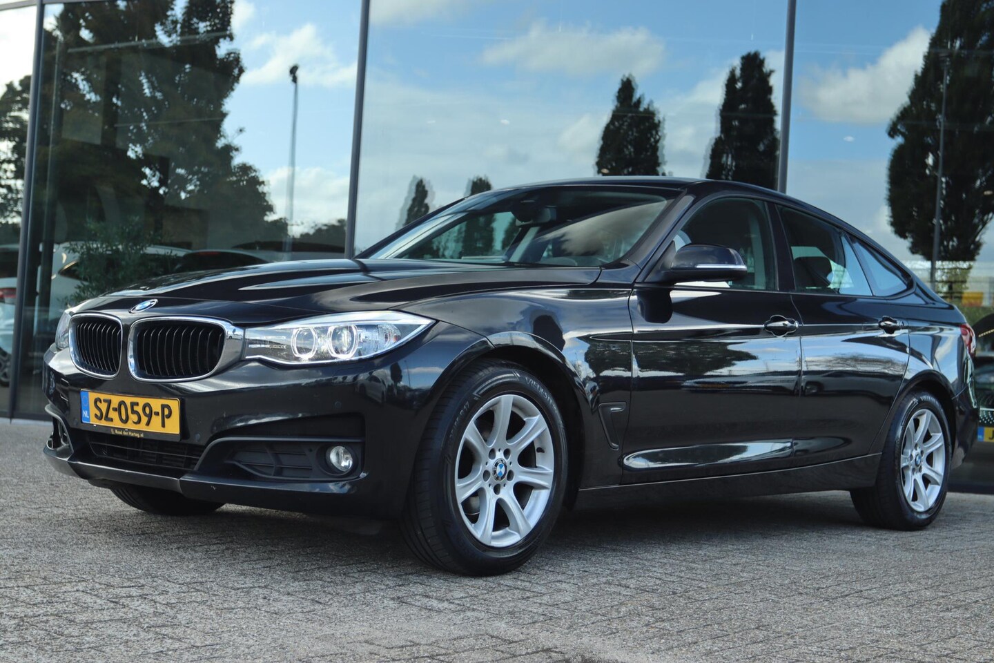 BMW 3-serie Gran Turismo - 318D AUT. EXECUTIVE | CARPLAY | CRUISE | CLIMATE | PDC | STOELVERW. - AutoWereld.nl