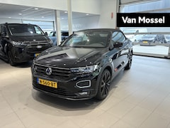 Volkswagen T-Roc Cabrio - 1.5 TSI R-Line Aut. | Zwart Optiek | Virtual cockpit | Stoelverwarming | LMV 19'inch | Cru