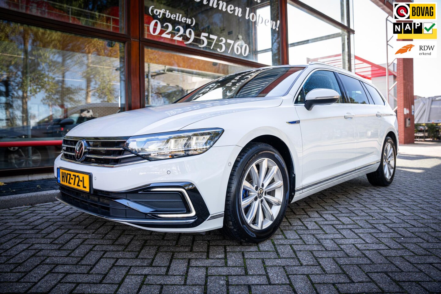Volkswagen Passat Variant - 1.4 TSI GTE Business | DAB+ | IQ.DRIVE | Parkeer camera | App-Connect | Navigatie | LED | - AutoWereld.nl