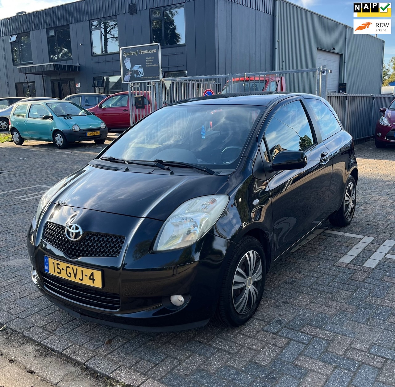 Toyota Yaris - 1.3 VVTi Sol | Airco | Onderhoudsboek | Nwe APK | Elektrische ramen - AutoWereld.nl