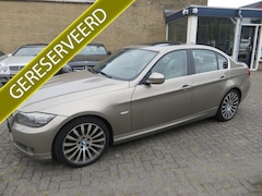 BMW 3-serie - 318i Corporate Luxury Line AUT LEER PANO NEDERL NAP