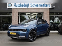 Lynk & Co 01 - 1.5 261PK 6.6 Kwh LADEN MY23 BLACKLINE ZWARTE-HEMEL 360-CAMERA PANO/SCHUIF INFINITY ZWARTE