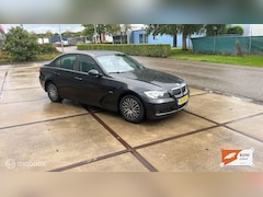 BMW 3-serie - 318i Executive