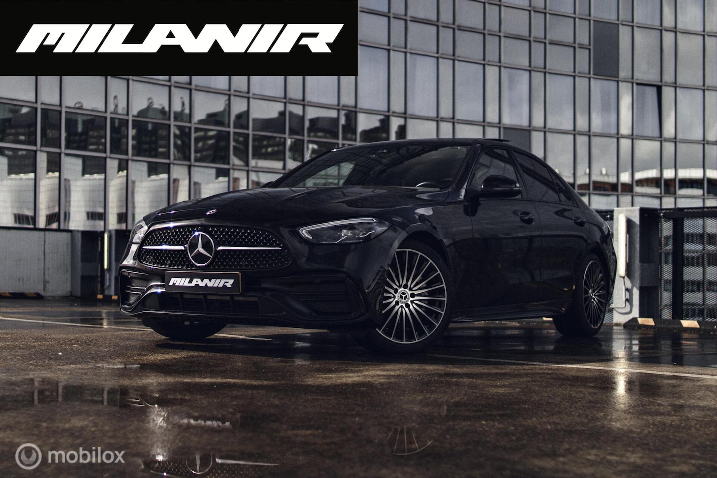 Mercedes-Benz C-klasse - 180 AMG Line | Pano | 19 inch | Leder - AutoWereld.nl