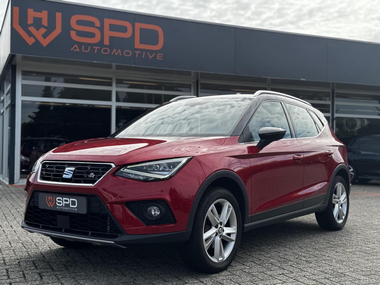 SEAT Arona - 1.0 TSI FR|LED|2tone|Carplay|Afn Trekhaak - AutoWereld.nl