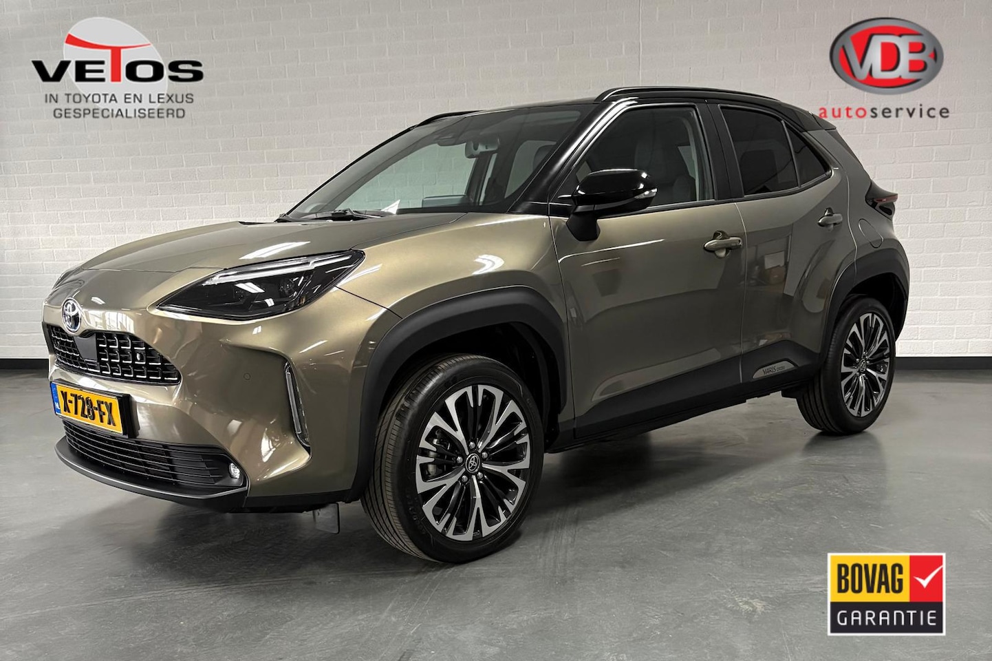 Toyota Yaris Cross - 1.5 Hybrid Executive Bi-Tone / PDC / HUD - AutoWereld.nl