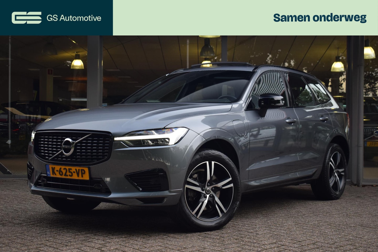Volvo XC60 - 2.0 Recharge T6 AWD R-Design met Pano/Camera/Leder - AutoWereld.nl
