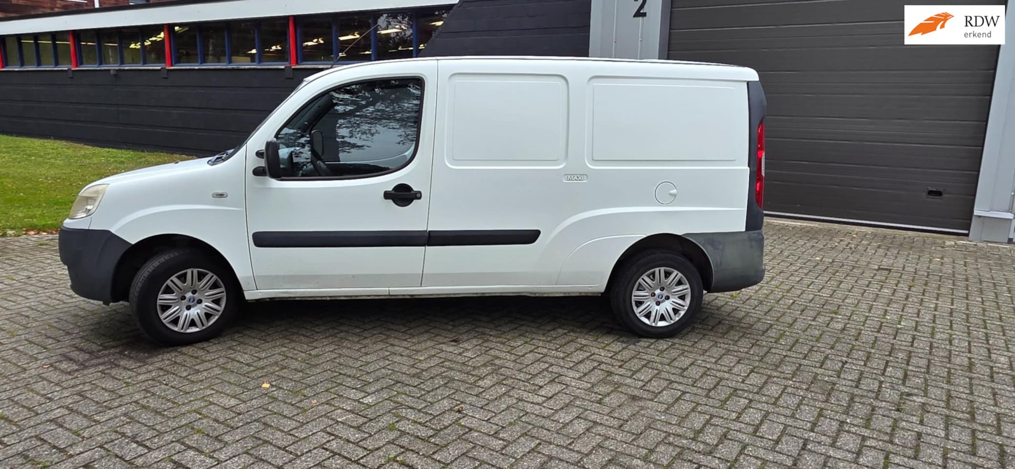 Fiat Doblò - 1.3 MultiJet Basis Maxi - AutoWereld.nl