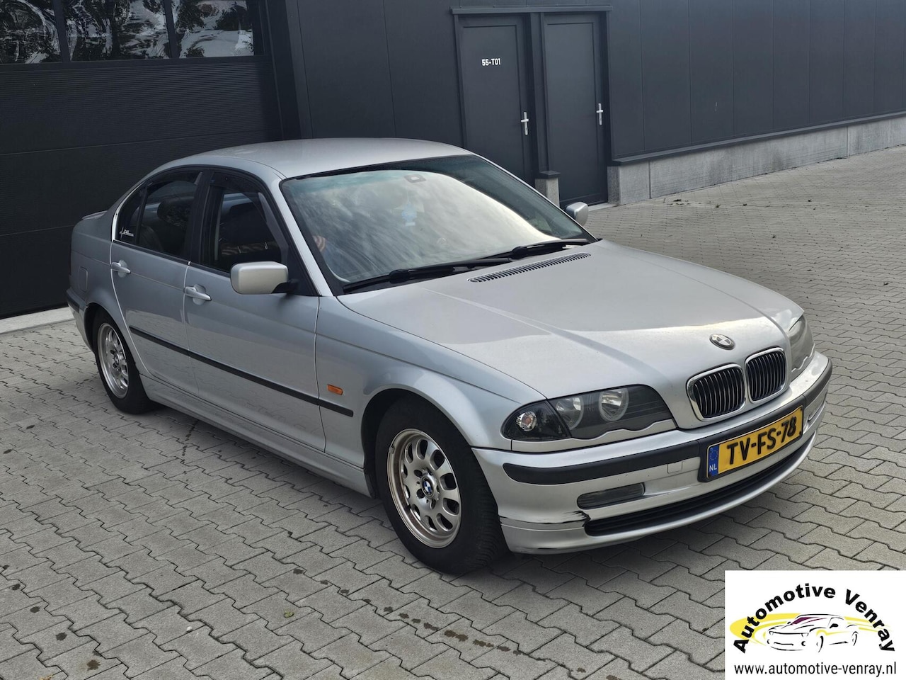 BMW 3-serie - 323i Executive 323i Executive - AutoWereld.nl