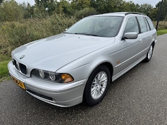 BMW 5-serie Touring - Nette Auto 520i Lifestyle Edition Youngtimer