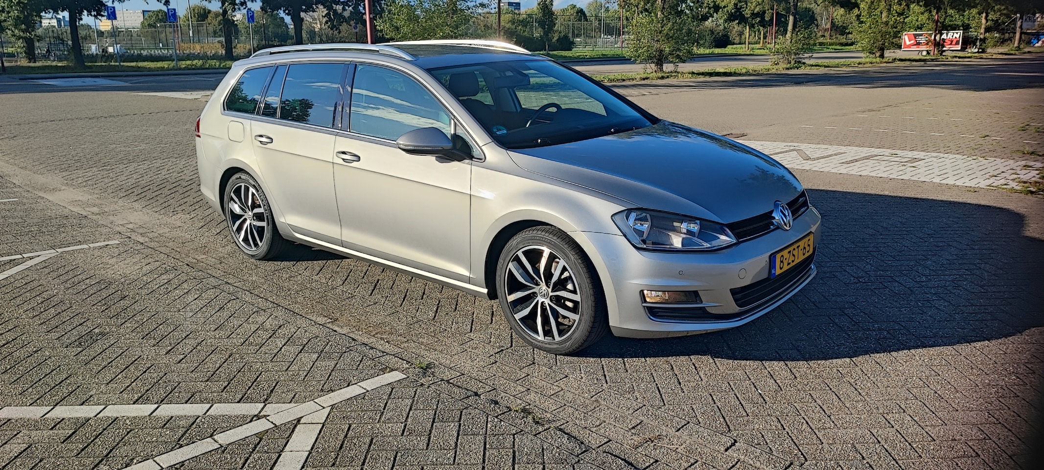 Volkswagen Golf Variant - 2.0 TDI Business Edition - AutoWereld.nl