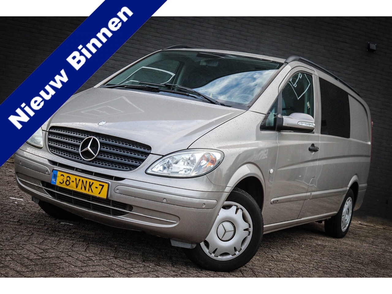 Mercedes-Benz Vito - 111 CDI 320 Lang DC luxe Amigo Rolstoel auto - AutoWereld.nl