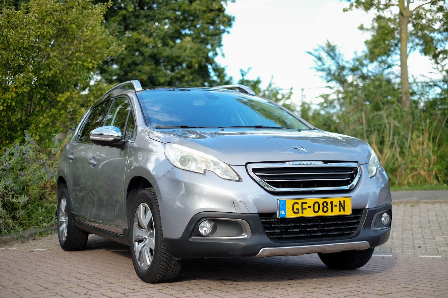 Peugeot 2008 - 1.2 PureTech Allure Pano/Trekh/Climate/APK - AutoWereld.nl