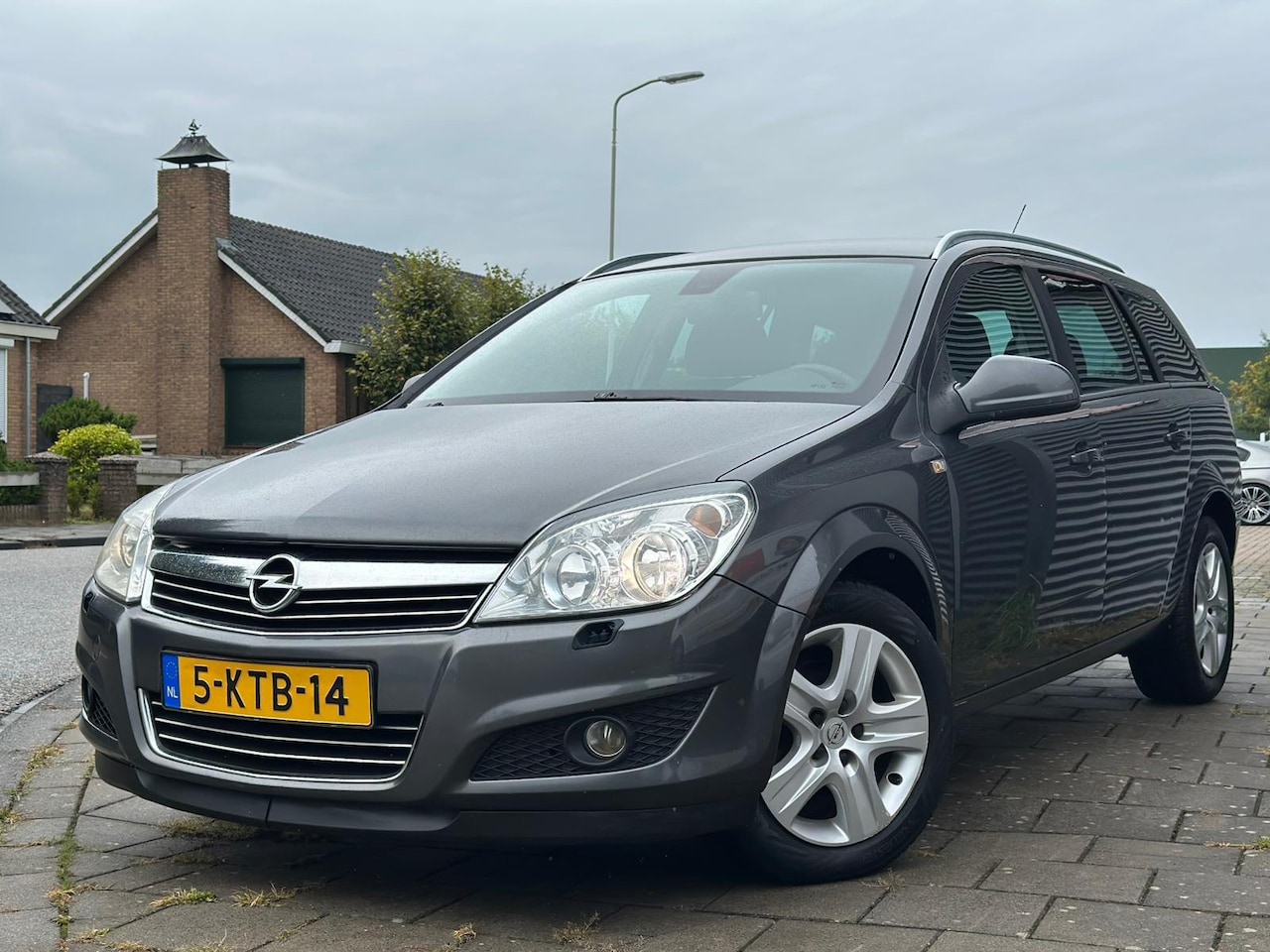 Opel Astra Wagon - 1.6 111 years Edition 1.6 111 years Edition - AutoWereld.nl