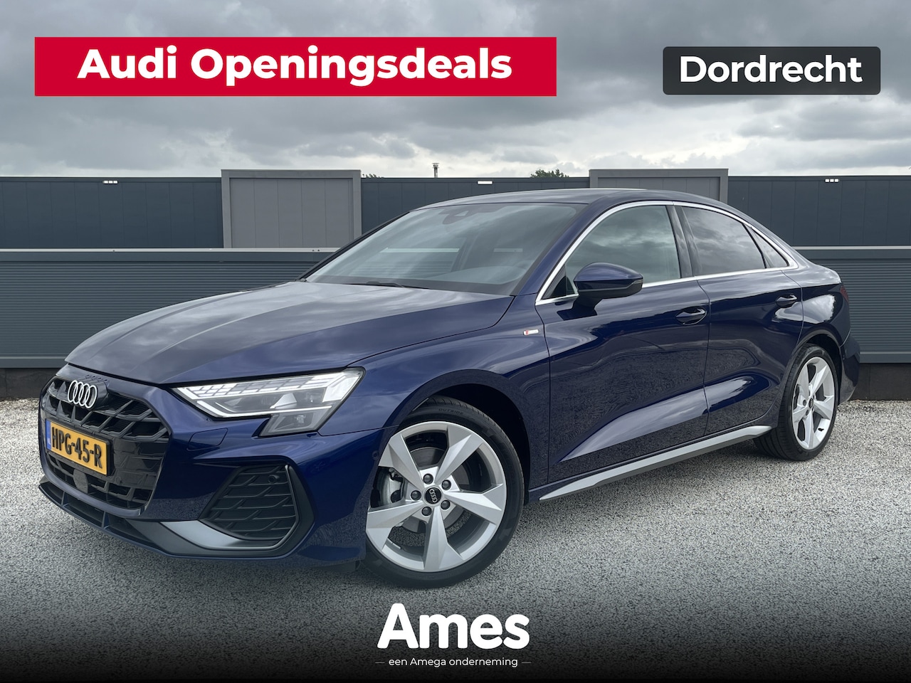 Audi A3 Limousine - 30 TFSI S edition | Assistentiepakket | Trekhaak | Privacy glass | 18 inch wielen - AutoWereld.nl