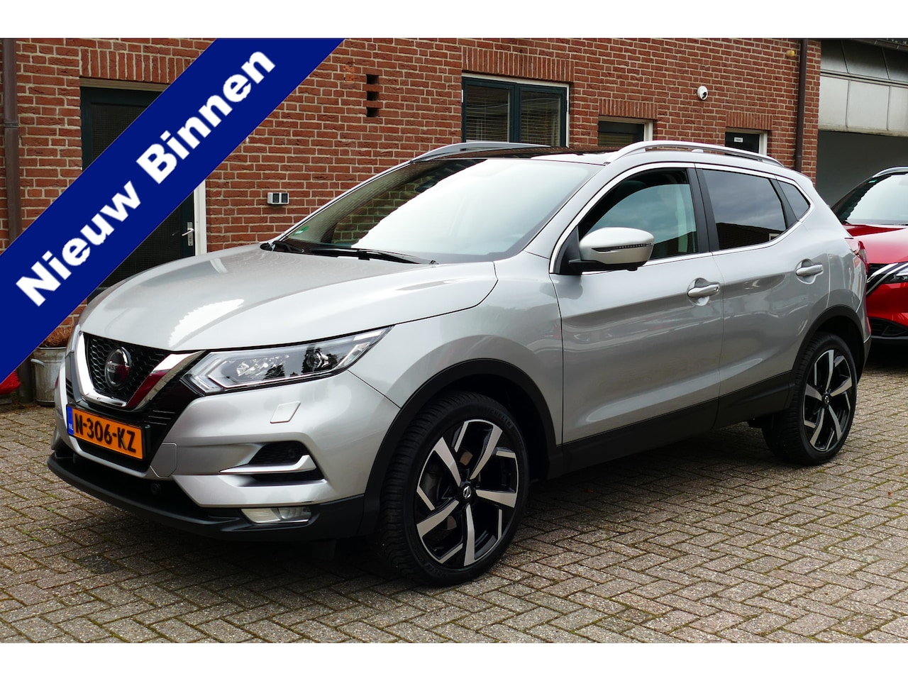 Nissan Qashqai - 1.3 160pk DIG-T Tekna + Panodak, 360 Camera, Leer, 19"LMV, Haak 1500kg - AutoWereld.nl
