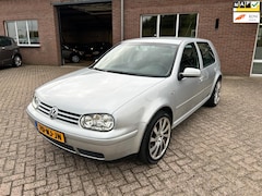 Volkswagen Golf - 1.6-16V Ocean