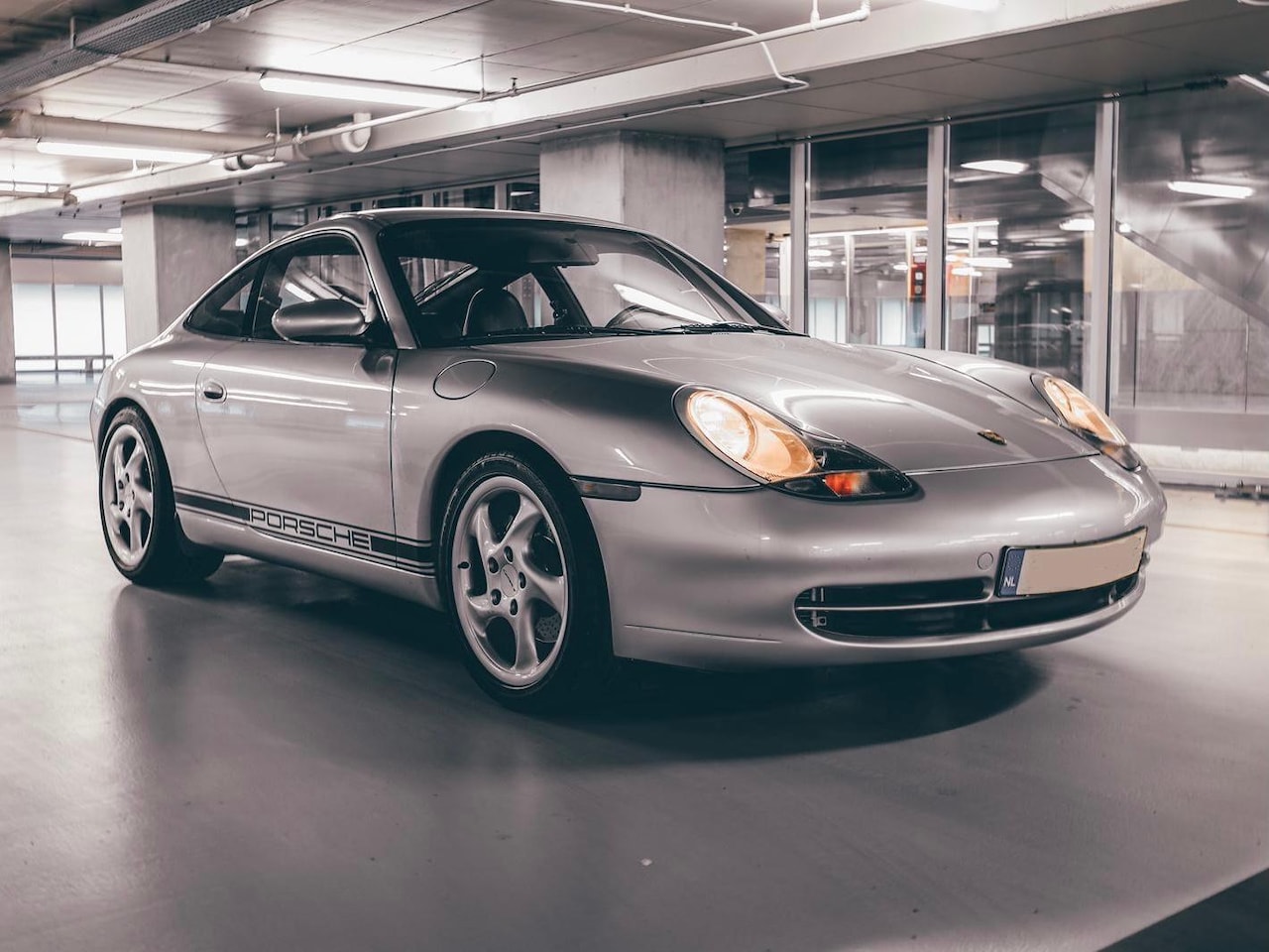 Porsche 911 - 3.4 Coupé Carrera 4 3.4 COUPE CARRERA 4 - AutoWereld.nl