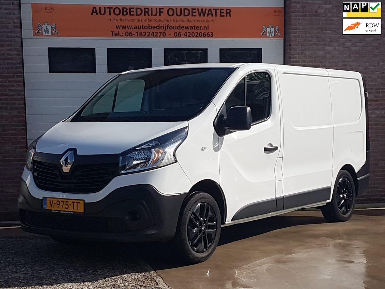 Renault Trafic - 1.6 dCi T27 L1H1 Comfort 1.6 dCi T27 L1H1 Comfort - AutoWereld.nl