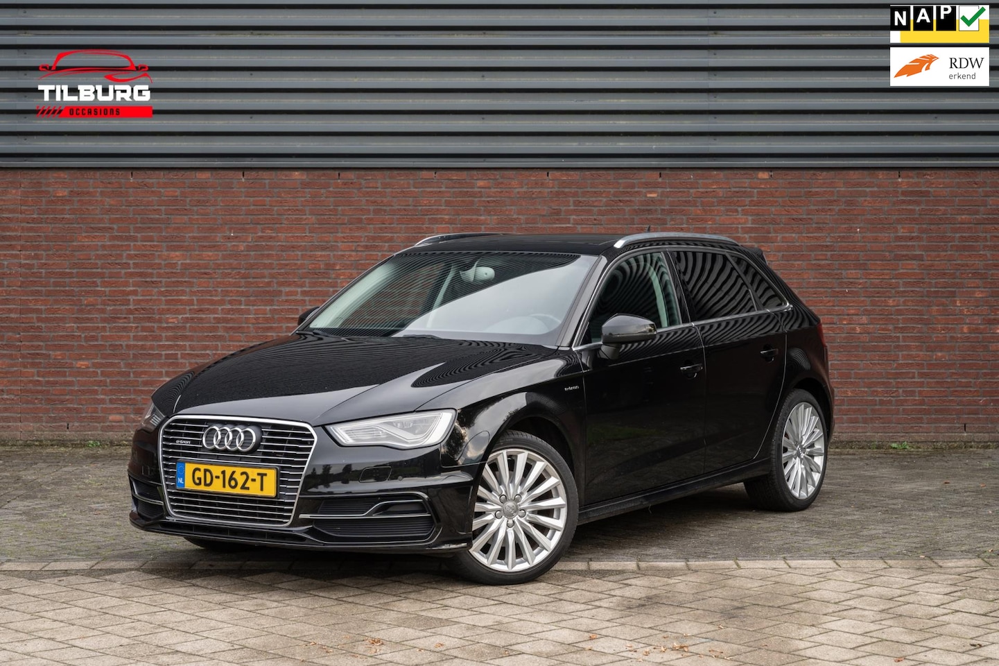 Audi A3 Sportback - 1.4 e-tron PHEV Ambition Pro Line plus | PANO | LED | NAVI | - AutoWereld.nl