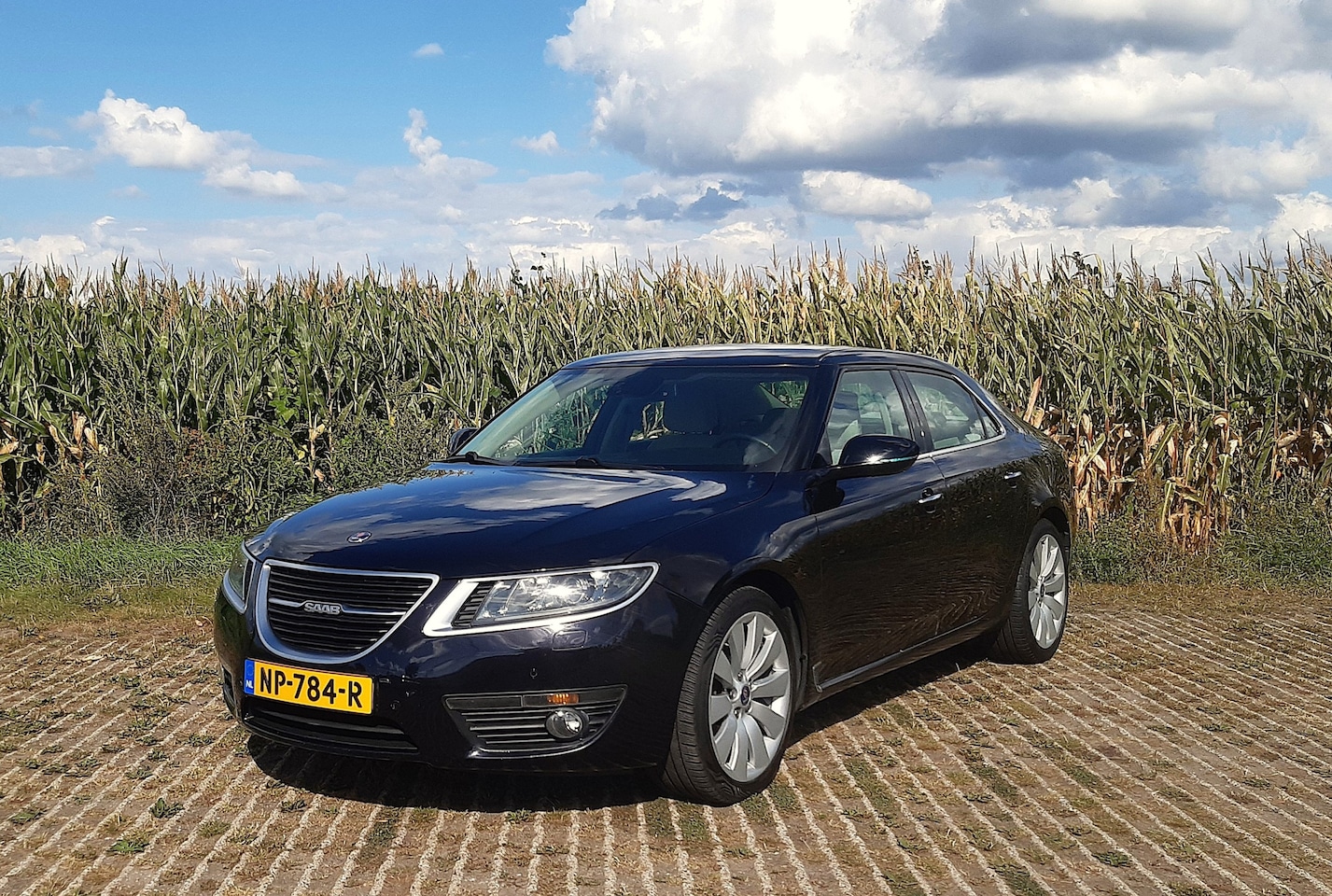 Saab 9-5 - 2.0T Linear Exklusiv luxe uitvoering in topconditie met handgeschakelde versnellingsbak - AutoWereld.nl