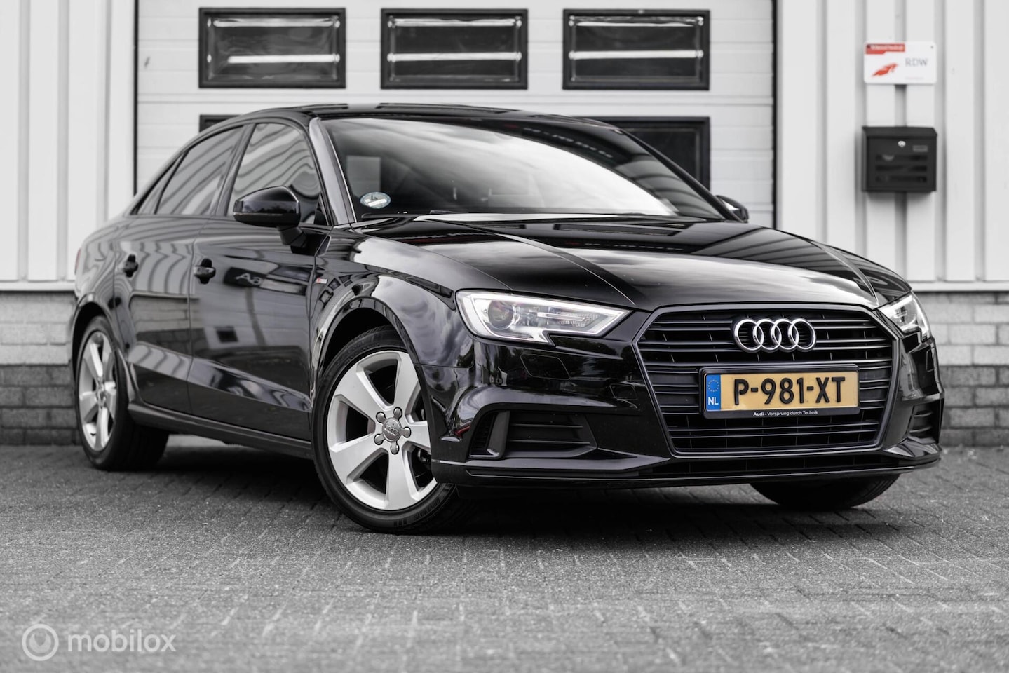 Audi A3 Limousine - 30 TFSI 3X S-LINE B&O NAVI LED ACC - AutoWereld.nl