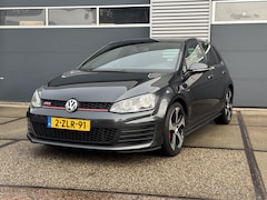 Volkswagen Golf - 2.0 TSI GTI Performance