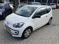 Volkswagen Up! - 1.0 move up lichte voorschade radateur lekt