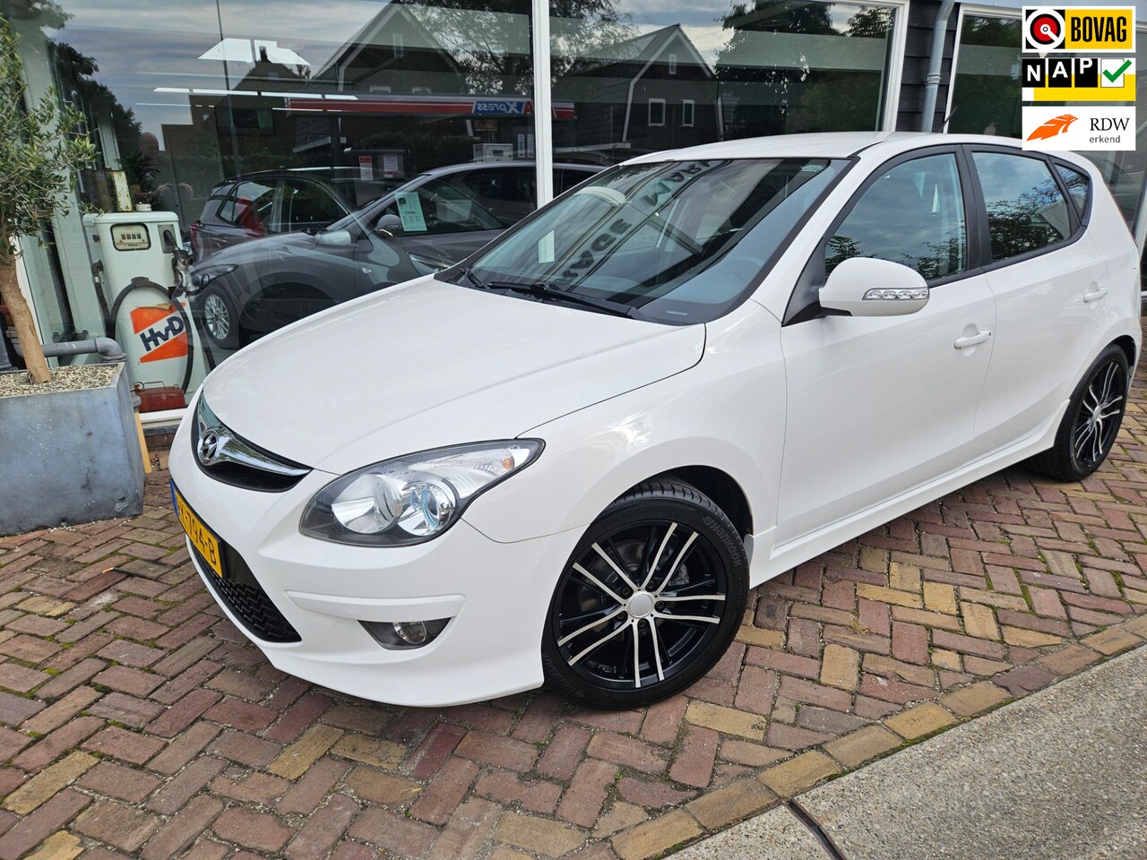 Hyundai i30 - DRIVE COOL SPORTIEVE UITSTALING - AutoWereld.nl