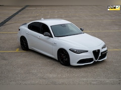 Alfa Romeo Giulia - 2.2 Super Sportiva 'Pack Quadrifoglio'
