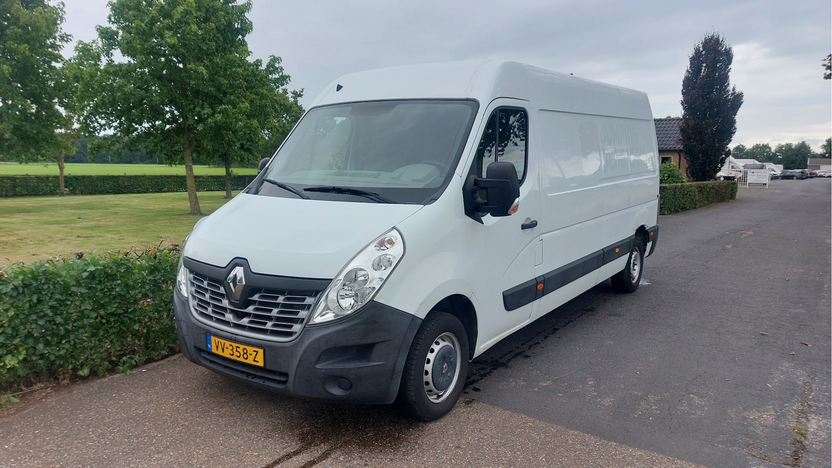 Renault Master - T35 2.3 dCi L3H2 AIRCO/NAVI BJ 2016 - AutoWereld.nl