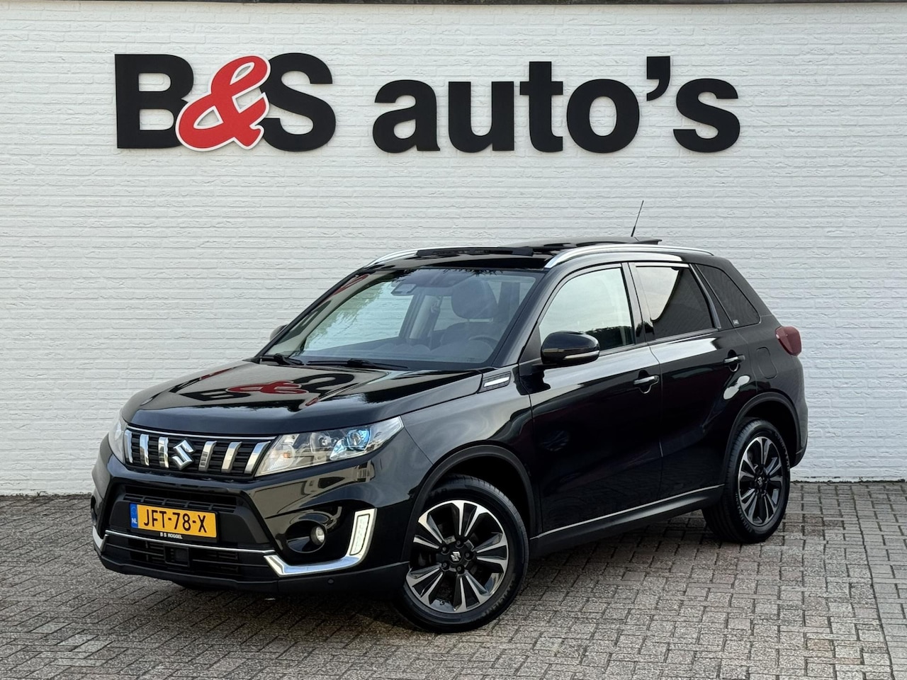 Suzuki Vitara - 1.4 Boosterjet Stijl Adaptive Cruise Climate control Panoramadak LED Navigatie Apple Carpl - AutoWereld.nl