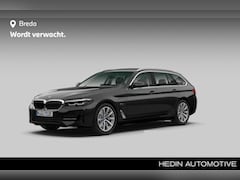 BMW 5-serie Touring - 530e Business Edition Plus | Live Cockpit Professional | Kunstleder | Sportstoelen | Stoel